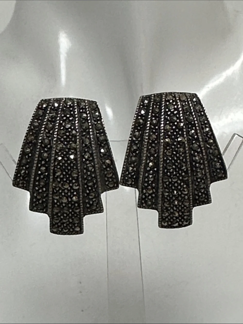Elegant 925 Sterling silver Marcasite Stud Earrings